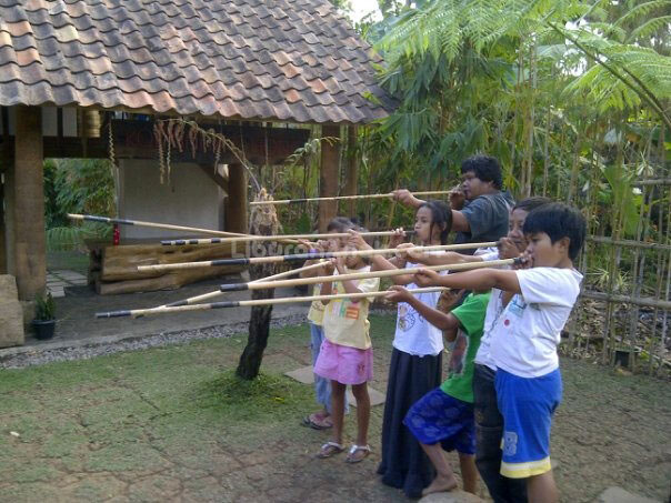 Komunitas Hong: Surga Permainan Anak Tradisional