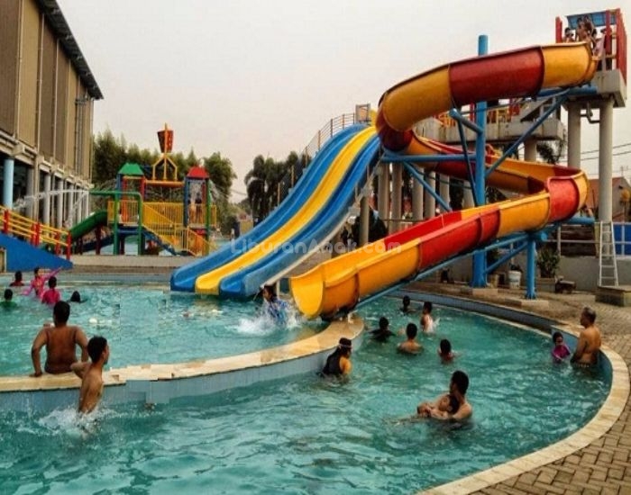 Kolam Renang Tirta Mas