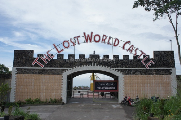 The Lost World Castle