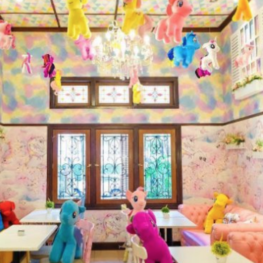 Love Uniqorn Unicorn Cafe