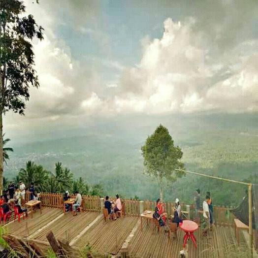 Keletambal Bojoh Hill